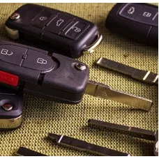 Автомобильные ключи, чипы, оборудование Автомобильные ключи, чипы, оборудование